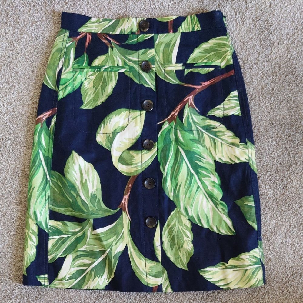 Ann Taylor Green Leaf Print Pencil Skirt